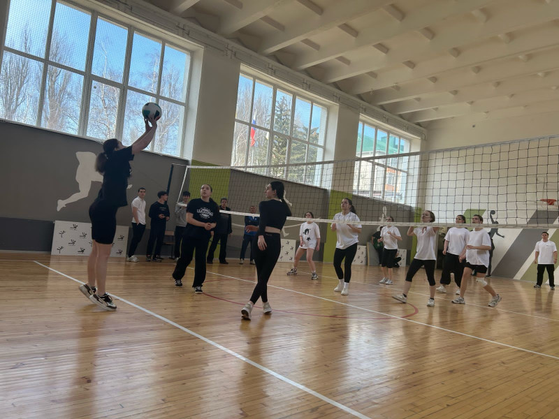 Турнир по волейболу «Сила в движении» среди команд девушек, посвященный 8 марта.